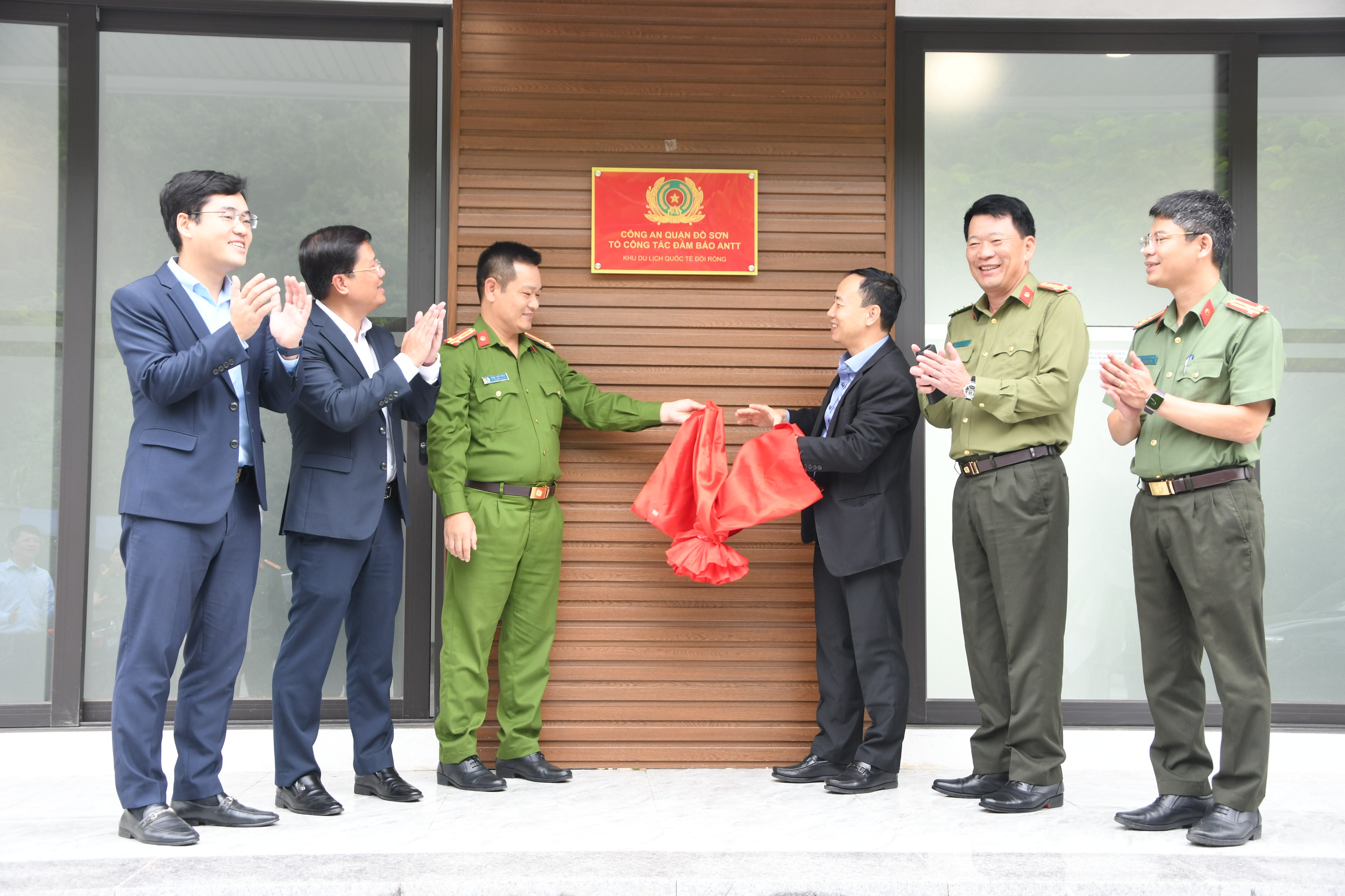 Công an quận Đồ Sơn: Ký kết quy chế phối hợp bảo đảm an ninh trật tự Khu Du lịch Quốc tế Đồi Rồng